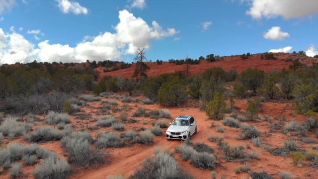 New 2019 BMW X5 G05 - Driving Scenes