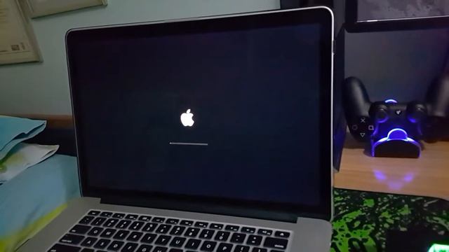Macbooo Retina 15 late 2013 boot cycle in 13 secs