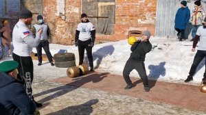 Алан Арангулов. 10 лет. Толчок гири 16 кг за 1 минуту. 22 подъёма.