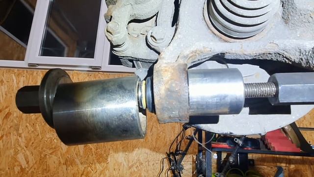 Съемник плавающих сайлентблоков Kia Sportage 3 2014г смотреть онлайн