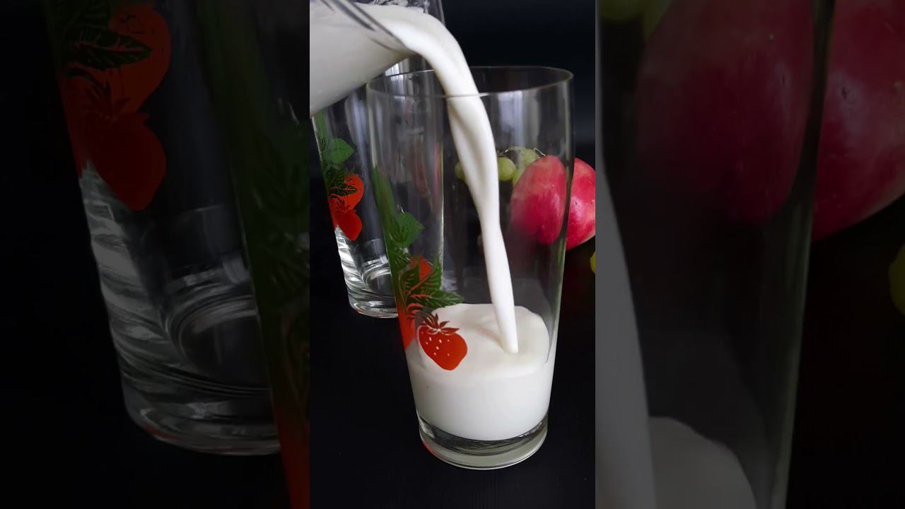 МОЛОЧНЫЙ КОКТЕЙЛЬ. #хорошийвкус #рецепты #shortvideo #коктейль смотреть онлайн