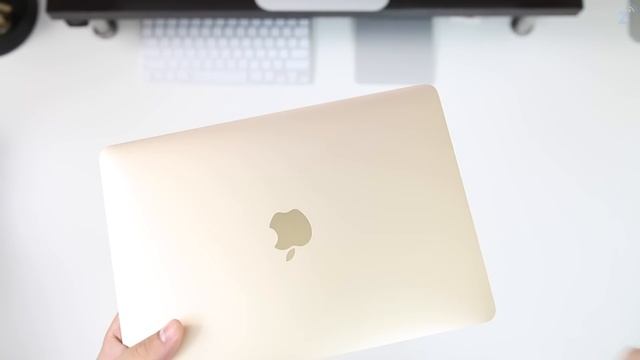 Gold MacBook Unboxing & Overview смотреть онлайн