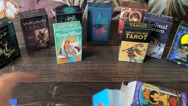 Обзор коллекции колод таро смотреть онлайн