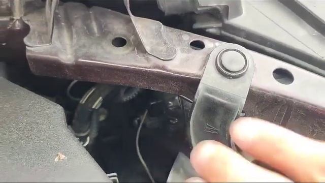 дополнение к видео замена ксеноновой лампы Toyota Wish 20 кузов смотреть онлайн