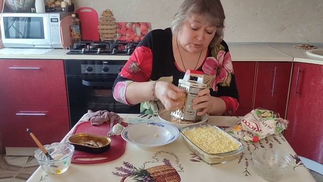 Салат "Рыбки в пруду"