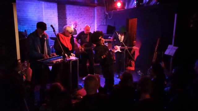 Встань пораньше - Отзвуки Му смотреть онлайн