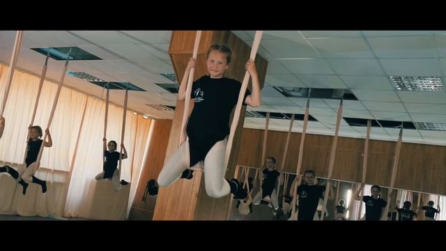 Танцевальный центр Натальи Белой Fly yoga