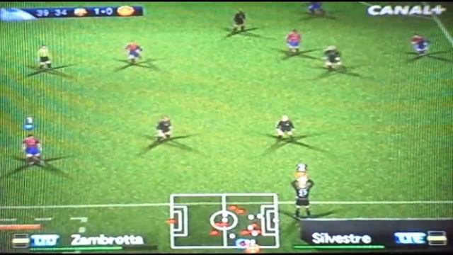 Jogando PES 2008 LEO VS GLEIBER ps2 (portugues) смотреть онлайн