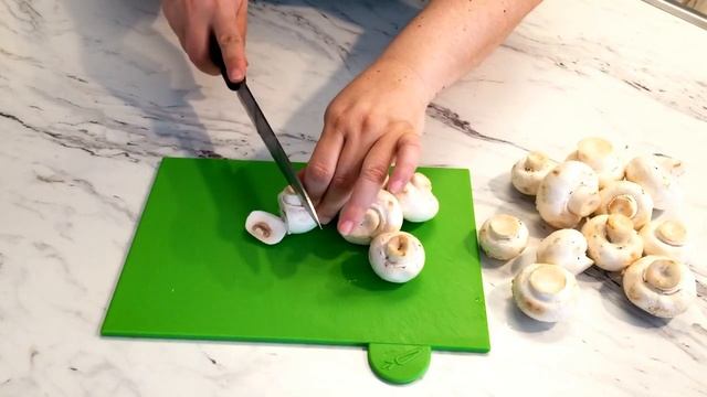 НЕРЕАЛЬНО ВКУСНО! Сочная куриная грудка, запеченная в духовке.