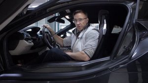 Обзор автомобиля BMW i8