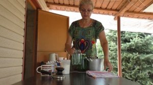 Консервируем огурцы. Лимонная кислота улучшает вкус .