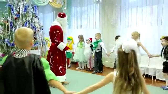 Новогодний Утренник в Детском Саду 1 смотреть онлайн