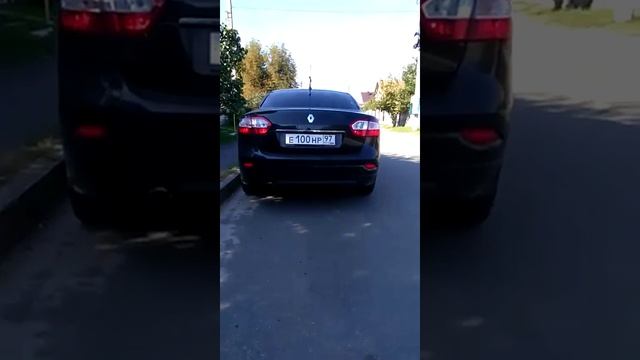 Габариты в крышке багажника. Renault Fluence