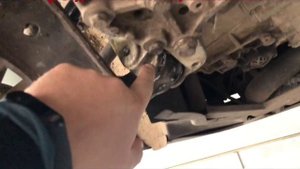 Передний стабилизатор, кронштейн переднего рычага   на Volkswagen Caddy