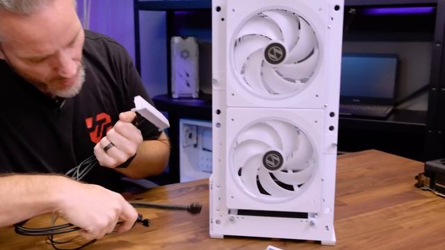 Stop overspending on PC cases! смотреть онлайн