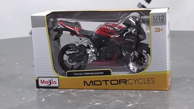 Модель мотоцикла Honda CBR 600RR; 1/12 смотреть онлайн