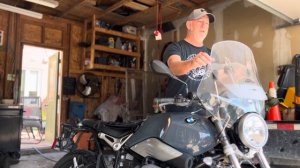 Givi af49 Airflow Universal windshield BMW R9T Pure