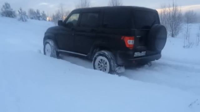 УАЗ ПАТРИОТ зима 2019 и ЛАЙФХАК как охладить УАЗА старичка)) смотреть онлайн