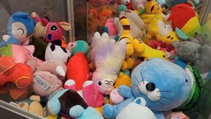 Вытащил игрушку с автомата"Хватайка"