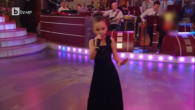 Krisia Todorova: Singing- "My Heart Will Go On" by Celine Dion смотреть онлайн