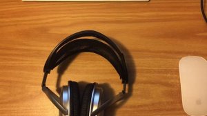 Koss UR40 headphones