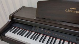 Yamaha Clavinova CLP-840 digital piano in dark rosewood stock number 23150
