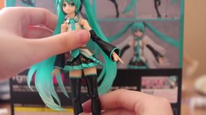 Miku Hatsune обзор фигурки