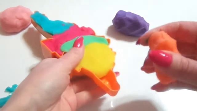 Поделки из пластилина Play Doh Учим цвета Лепим динозавра Развитие для детей смотреть онлайн