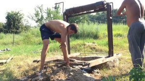 ЧИСТКА КОЛОДЦА Своими Руками. ЖЕСТЬ ЭТО ОПАСНО!