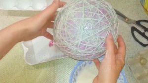 КАК СДЕЛАТЬ ИЗ НИТОК: СНЕГОВИКА, ЁЛКУ, ШАРЫ, ГИРЛЯНДУ, ЛЮСТРУ ... ПОДЕЛКИ ИЗ НИТОК