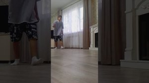 влад а4 песня "5 минут назад"  танец