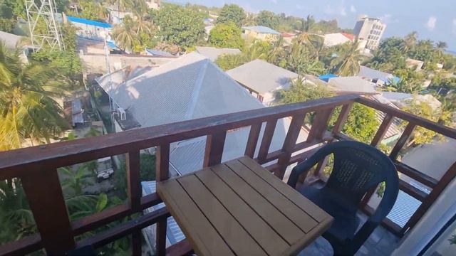 Maldives, Guraidhoo, Hotel Ocean Retreat and Spa, Sharks, Mantas, Sandbank, Vaavu смотреть онлайн