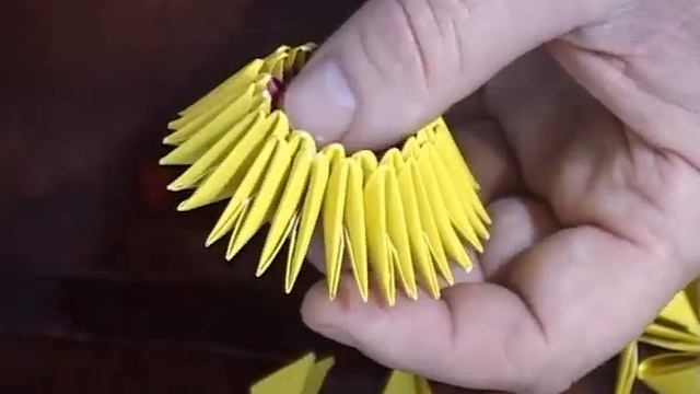 Модульное оригами. Начало сборки. смотреть онлайн