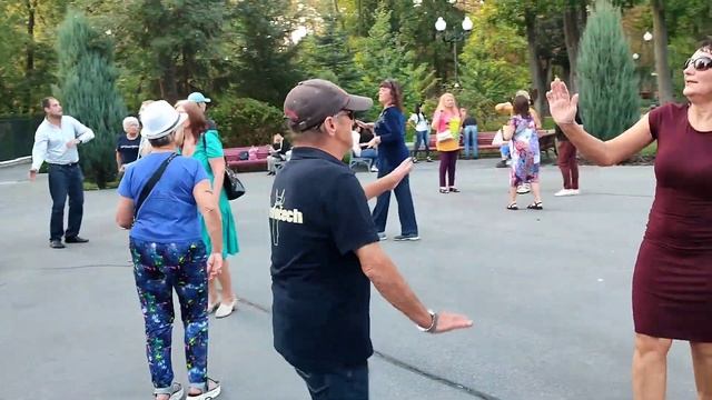 Я ТЕБЕ ОДНУ КОХАЮ! ТАНЦЫ ХАРЬКОВ УКРАИНА СЕНТЯБРЬ 2023 смотреть онлайн