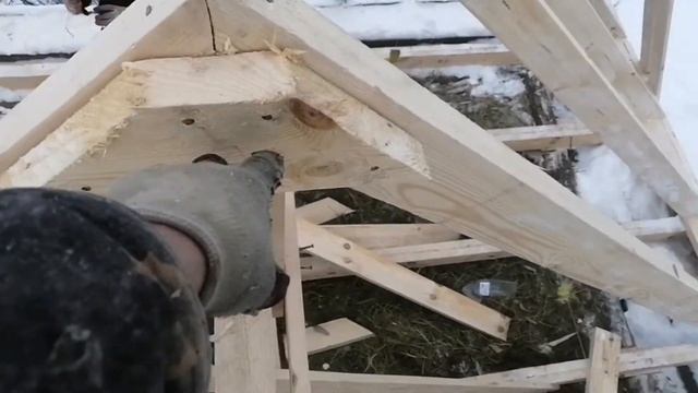 РАЗБОР СТАРОЙ КРЫШИ, ДВУХСКАТНАЯ КРЫША, МЯГКАЯ ЧЕРЕПИЦА,