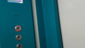 Ул.Федюнинского, 3,подъезд 3,г.Тюмень,в доме 9этажей,домофон-Eltis,лифт-ELM.