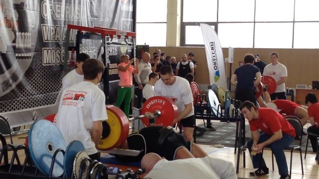 Дмитрий Шабалин, жим лежа в экипировке смотреть онлайн