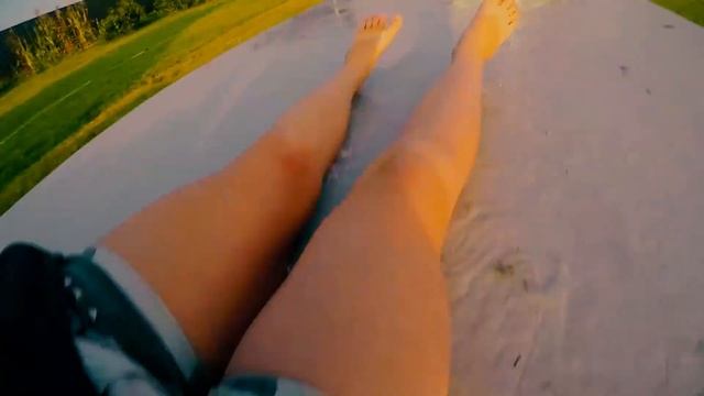 Огромная надувная горка смотреть онлайн