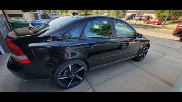 2005 Volvo S40 T5 - 6sp manual