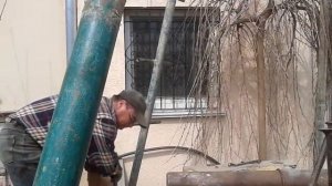 Ударно канатное бурение скважины на воду: поднятие обсадных труб(попытка)