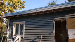 подшивка крыши и установка светильников