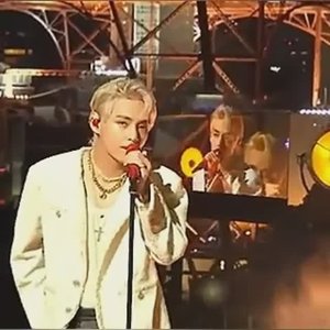 V bts Perfomange in Japan