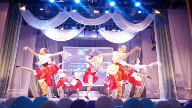 ИЗУМРУД Тарантелла смотреть онлайн