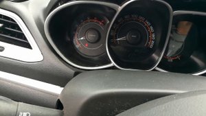 Странный звук при резком трогании .