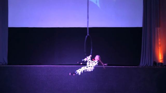 205 Ткаченко Ева Александровна 4 1 2 Дети 8 10 лет ВОЗДУШНОЕ КОЛЬЦО СОЛО АМАТОРЫ Pole&Aerial Tale смотреть онлайн