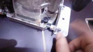 Фрезер и циркулярка Makita в складной верстак без вкладыша.