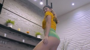 2) The Best Twerk