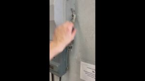 Включение и выключение рубильника