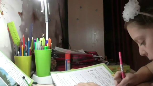 ВОЛШЕБНЫЙ ШКОЛЬНЫЙ ОБОДОК! Серия 1. Неожиданная радость. смотреть онлайн