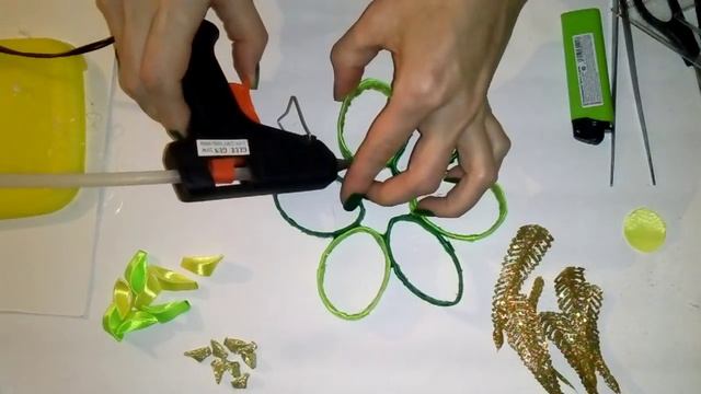 DIY Kanzashi.Канзаши мастер класс.Необычная новогодняя снежинка